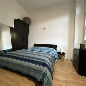 Ampio Bilocale Sui Navigli Appartamento